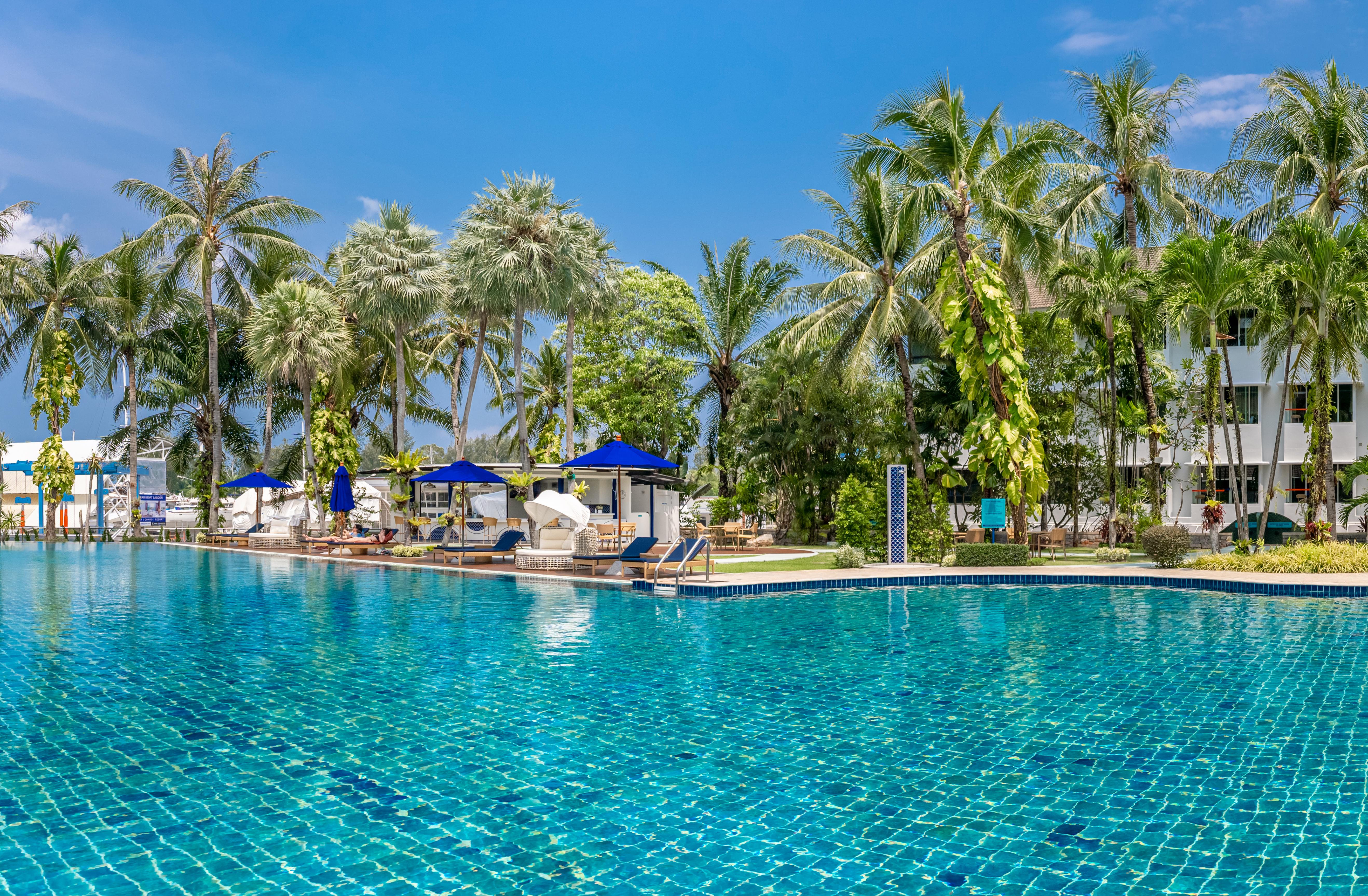 Nh Boat Lagoon Phuket Resort Eksteriør bilde