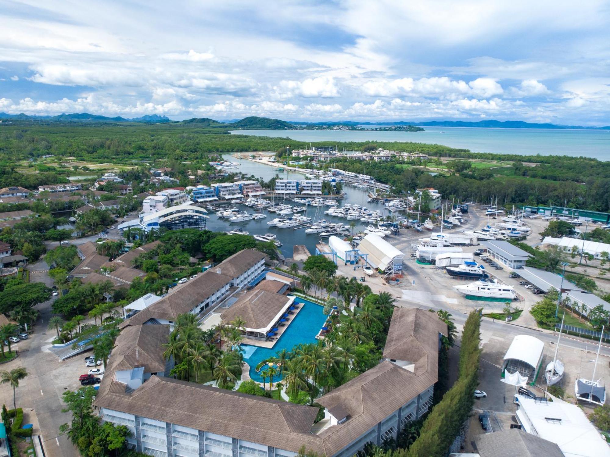 Nh Boat Lagoon Phuket Resort Eksteriør bilde